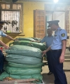 Cao Bằng: Thu giữ 736kg nguyên liệu thuốc lá không rõ nguồn gốc trên xe bán tải
