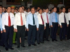 Hà Tĩnh: Thủ tướng dâng hương tại Khu di tích lịch sử Ngã ba Đồng Lộc Hà Tĩnh: Thủ tướng dâng hương tại Khu di tích lịch sử Ngã ba Đồng Lộc