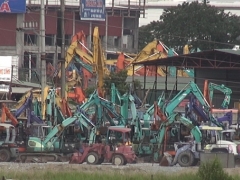 Hành lang ATGT trên Quốc lộ 5 đang bị ‘xâm phạm’ nghiêm trọng Hành lang ATGT trên Quốc lộ 5 đang bị ‘xâm phạm’ nghiêm trọng