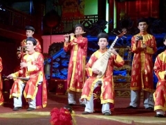 Kỷ niệm Ngày Di sản Việt Nam: Mang "Hương sắc cố đô" đến Phố cổ Hà Nội Kỷ niệm Ngày Di sản Việt Nam: Mang "Hương sắc cố đô" đến Phố cổ Hà Nội