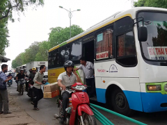 Phó Thủ tướng yêu cầu chấn chỉnh việc đón trả khách không đúng quy định Phó Thủ tướng yêu cầu chấn chỉnh việc đón trả khách không đúng quy định