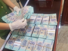 Công an Thanh Hóa bắt giữ cặp vợ chồng tiêu thụ, tàng trữ tiền giả với số lượng đặc biệt lớn