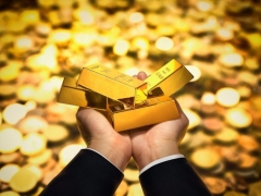 Giá vàng thế giới đi xuống, giá vàng trong nước "lập đỉnh", vì sao?