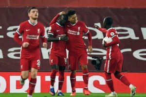 Liverpool ngược dòng thắng 3 - 1 trước Arsenal
