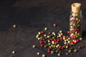 Giá tiêu hôm nay 2/3: Neo cao 148.000 đồng/kg, thị trường giằng co giữa vụ thu hoạch