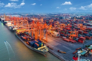 Xuất khẩu vào chặng nước rút: Tăng tốc nhưng phải giảm lệ thuộc đầu vào