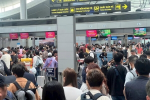 Sân bay Tân Sơn Nhất “tăng nhiệt” mùng 2 Tết, gần 143.000 lượt khách qua cảng
