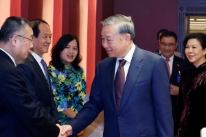 Gặp mặt thân nhân các tướng lĩnh, chuyên gia, nhân sĩ hữu nghị Việt Nam - Trung Quốc