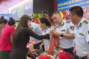 Lào Cai tăng cường tuyên truyền kỹ năng nhận diện hàng thật, hàng giả cho người dân