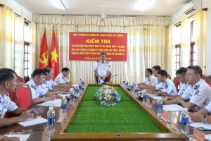 Ban Thường vụ Đảng ủy Vùng Cảnh sát biển 4 kiểm tra Đảng ủy Hải đoàn 42