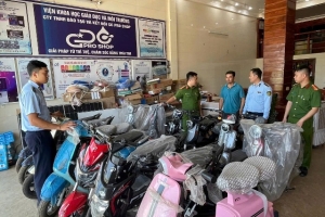 Nghệ An: Phát hiện hộ kinh doanh bán phụ tùng xe máy giả nhãn hiệu