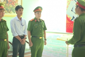 Đắk Lắk: Bắt tạm giam Giám đốc doanh nghiệp sản xuất, buôn bán hơn 250 tấn phân bón giả