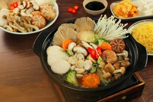 Lẩu chay – Hương vị thanh mát từ rau củ và nấm