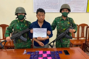 Sơn La: Khống chế đối tượng buôn bán 6.100 viên ma túy, một Thiếu tá biên phòng bị thương