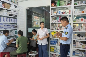 Cao Bằng: Kiểm tra hoạt động kinh doanh dược phẩm, mỹ phẩm tại xã Đông Khê