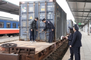 Hải quan khu vực VII tăng cường công tác kiểm tra hoạt động xuất khẩu nông sản