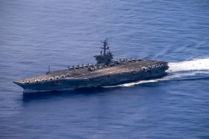 Tàu sân bay USS George Washington cập cảng Tiên Sa
