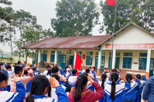 Hiệu trưởng, phó hiệu trưởng trở lại làm giáo viên sau sáp nhập trường học được bảo lưu phụ cấp chức vụ