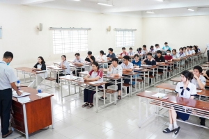 Thủ tướng yêu cầu chấm dứt bệnh thành tích, xử lý nghiêm lạm thu và dạy thêm trái quy định