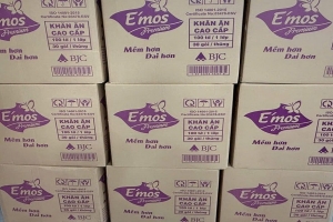 Lâm Đồng thu giữ 810 gói khăn ăn giả nhãn hiệu E’mos