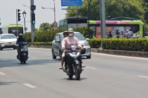 Thời tiết ngày 13/8: Trung Bộ tiếp tục nắng nóng, Bắc Bộ giảm nắng
