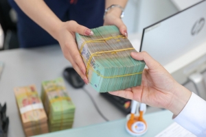 Tiền gửi dân cư lập đỉnh, nhưng chưa nói hết sức mạnh nguồn vốn