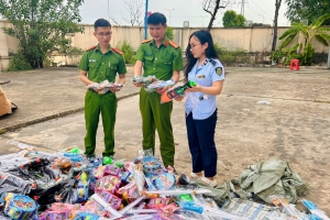 Thanh Hóa: Tiêu hủy gần 4.000 đồ chơi bạo lực, không rõ nguồn gốc