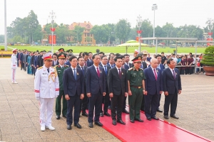 Lãnh đạo thành phố Hải Phòng dâng hoa, vào Lăng viếng Chủ tịch Hồ Chí Minh nhân dịp Quốc khánh