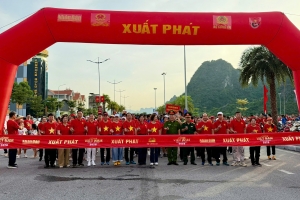 Quảng Ninh hưởng ứng chương trình “Cùng Việt Nam tiến bước”
