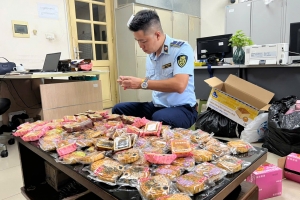 Hà Nội: Xử phạt hàng loạt cơ sở kinh doanh đồ chơi, bánh trung thu trái phép