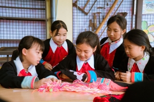 Lào Cai rà soát chính sách hỗ trợ học sinh yếu thế, hoàn cảnh khó khăn