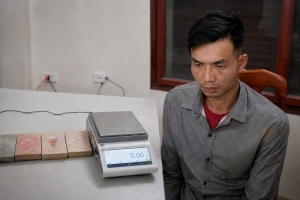 Cao Bằng: Khởi tố đối tượng mua bán trái phép 5 bánh heroin