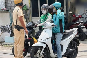 CSGT Rạch Chiếc tăng kiểm tra, ngăn hiểm họa từ những đường ngang