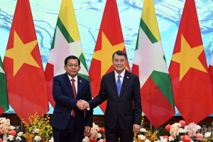 Thủ tướng Lê Minh Hưng hội kiến Tổng thống nước Cộng hòa Liên bang Myanmar Min Aung Hlaing