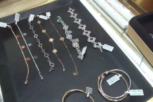 Khánh Hòa: Phạt doanh nghiệp 190 triệu đồng vì kinh doanh trang sức giả mạo nhãn hiệu