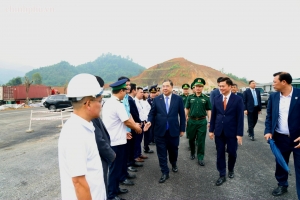 Phó Thủ tướng Thường trực Phạm Gia Túc khảo sát mô hình công viên logistics, cửa khẩu thông minh tại Lạng Sơn