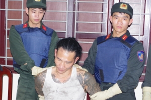 Ninh Bình: Bắt giang hồ cộm cán "Đức Cộng" về hành vi “Tổ chức sử dụng trái phép chất ma túy”