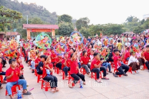 Phong Thổ - Lai Châu: 860 thiếu nhi cùng hòa mình trong “Đêm hội trăng rằm”