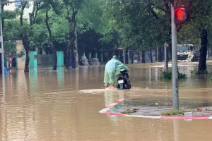 Nhiều khu vực có mưa lớn diện rộng, có nơi trên 250mm, cảnh báo ngập úng