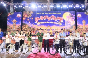 Rộn ràng “Đêm hội trăng rằm” tại phường Võ Cường, Thành phố Bắc Ninh