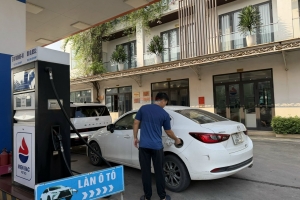 Chính phủ kéo dài giảm thuế xăng dầu đến hết năm 2026