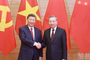 Điện mừng kỷ niệm 77 năm ngày thành lập nước Cộng hòa nhân dân Trung Hoa