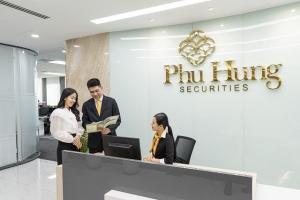 Chứng khoán Phú Hưng dự kiến gom thêm 5,5 triệu cổ phần Bảo hiểm Nhân thọ Phú Hưng