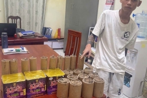 Hà Nội: Khởi tố thanh niên 19 tuổi vận chuyển pháo nổ trái phép trong đêm