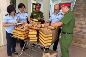 Hà Nội: Công an phát hiện 266 vụ vi phạm về buôn lậu, gian lận thương mại và hàng giả trong tháng 9