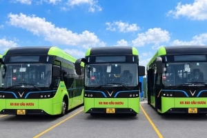Hà Nội đưa 28 xe buýt điện vào hoạt động trên hai tuyến 22A và 22B