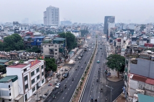 Đầu tư công và dịch vụ tạo động lực tăng trưởng