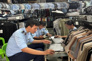 Lâm Đồng phát hiện 40 quần jean giả nhãn hiệu BOSS