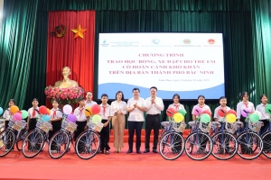 Bắc Ninh: Trao 490 suất học bổng, xe đạp cho học sinh có hoàn cảnh khó khăn