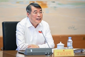 Thủ tướng: Không để tăng giá vô lý với nhà ở cho người thu nhập thấp